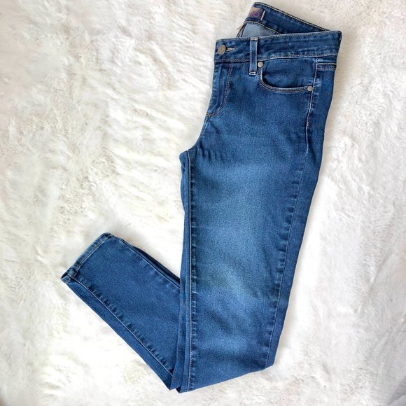 Paige Jeans Peg Super Skinny Medium Wash - Picture 3 of 10